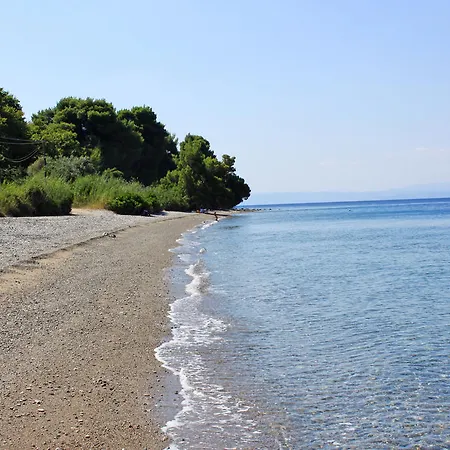 太阳门海滩公寓 鲁维斯