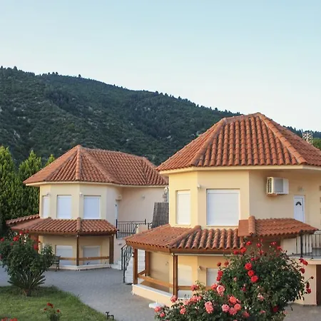 太阳门海滩公寓 鲁维斯